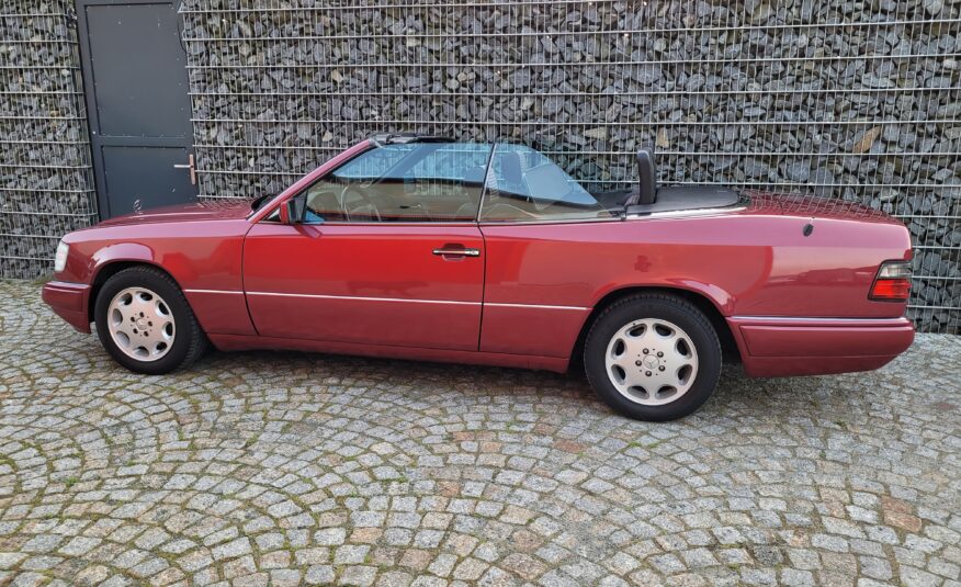 Mercedes E220 Cabriolet