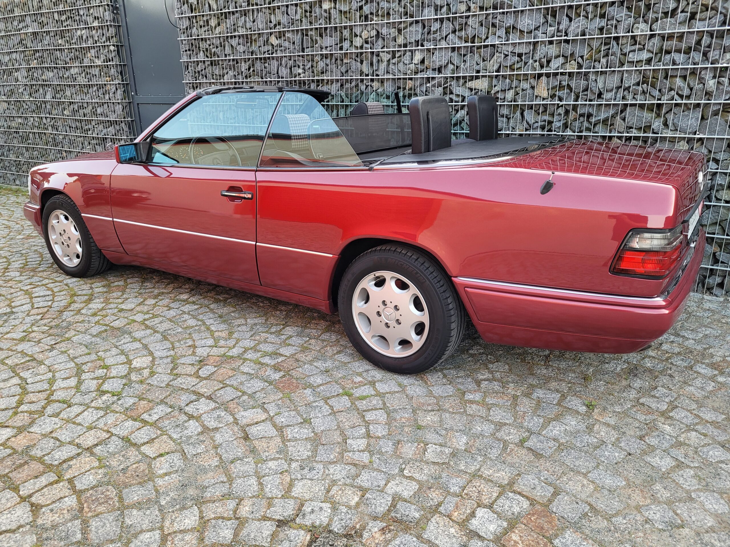 Mercedes E220 Cabriolet