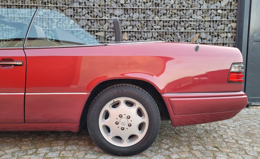 Mercedes E220 Cabriolet