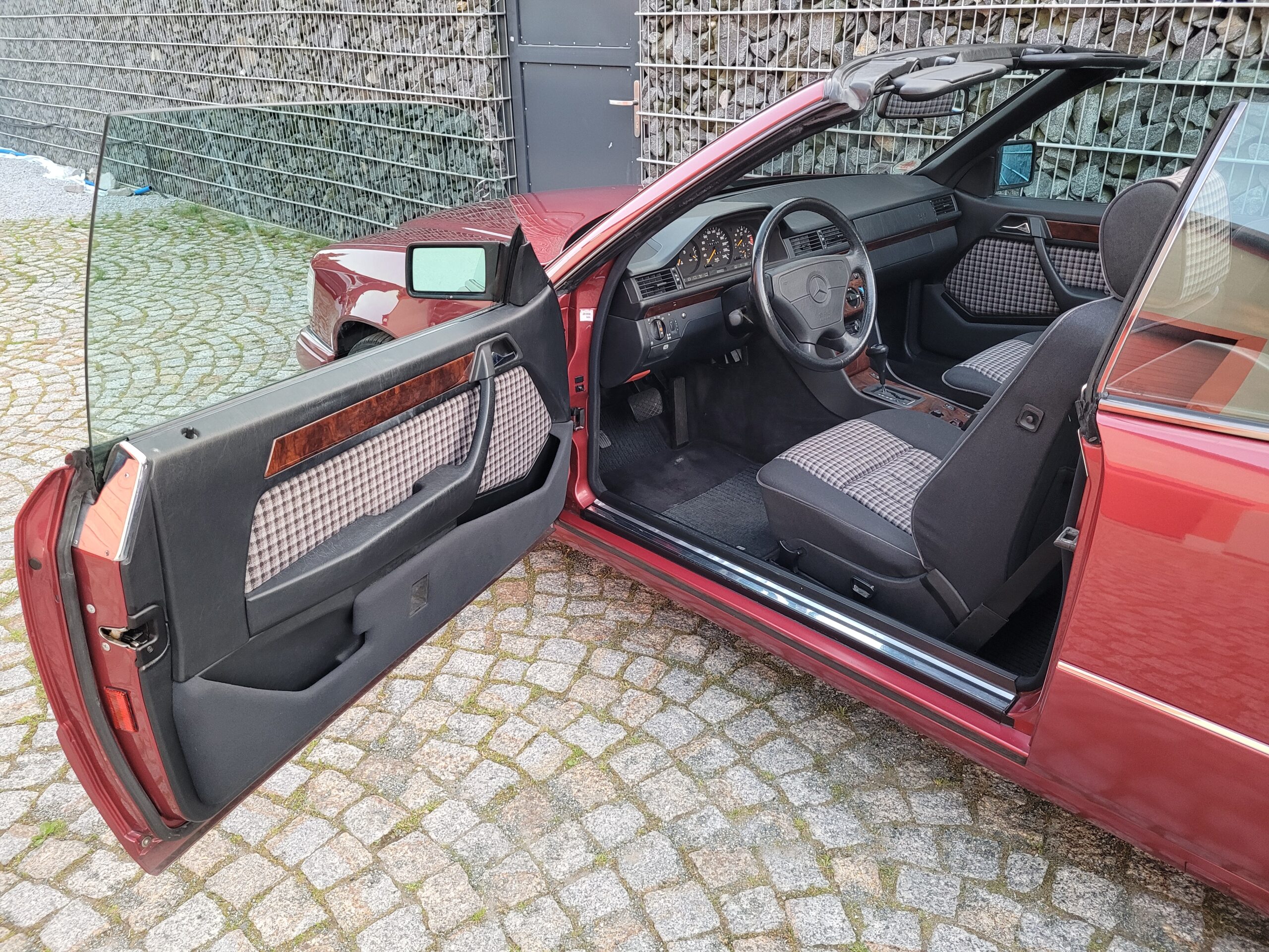 Mercedes E220 Cabriolet