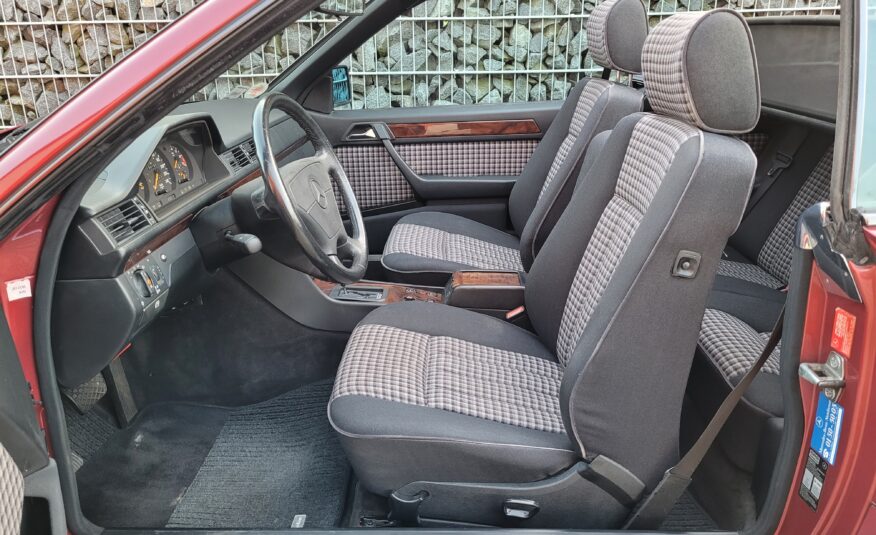 Mercedes E220 Cabriolet
