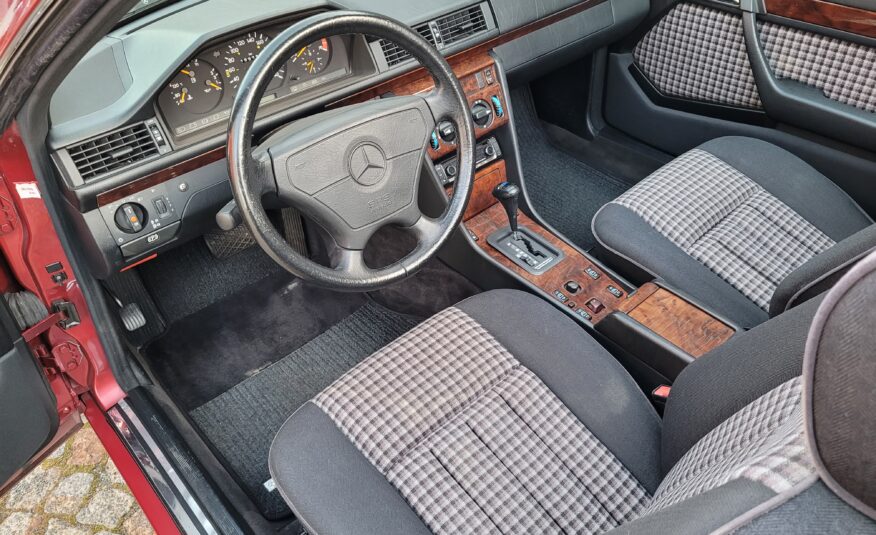 Mercedes E220 Cabriolet
