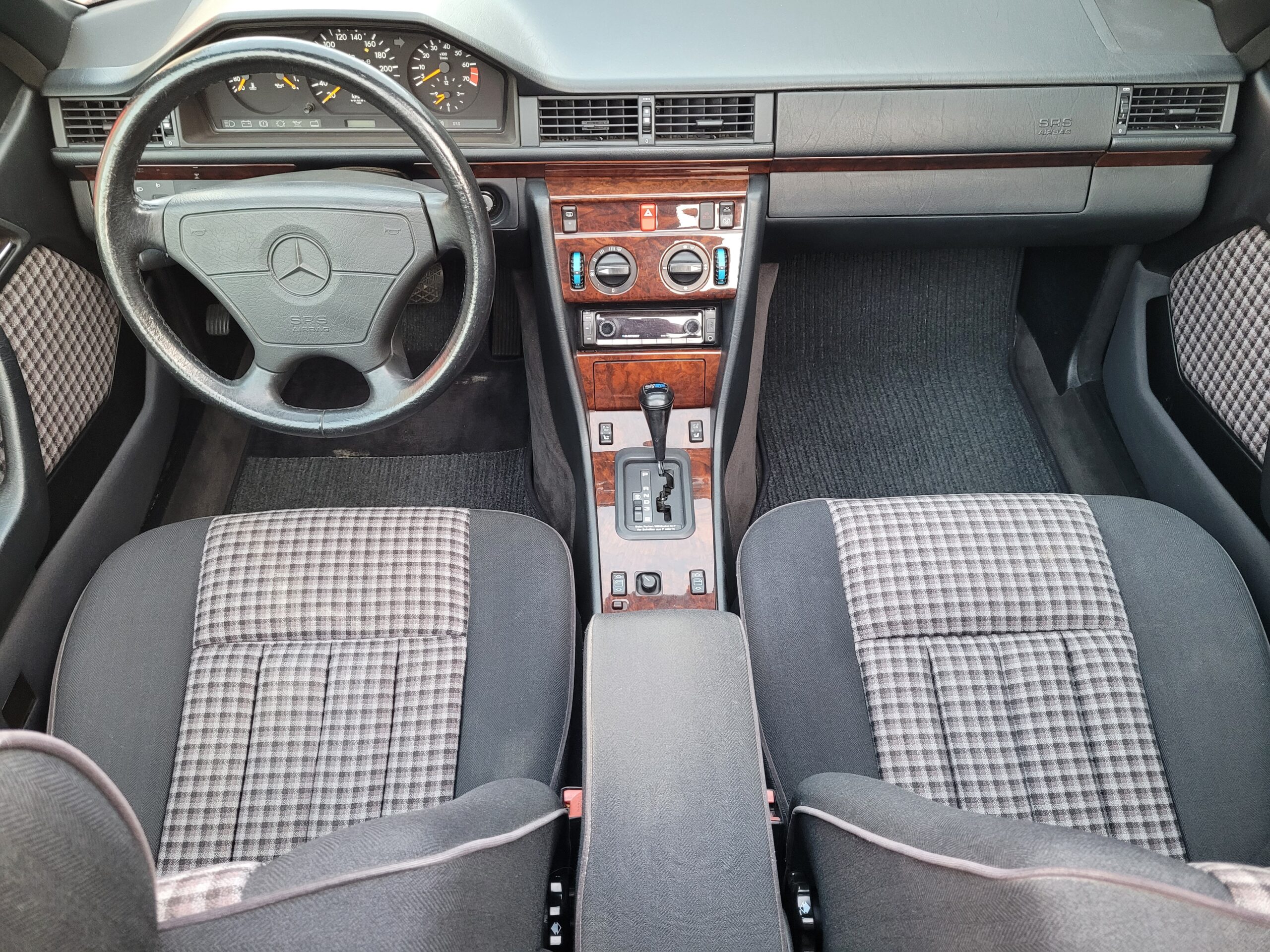 Mercedes E220 Cabriolet