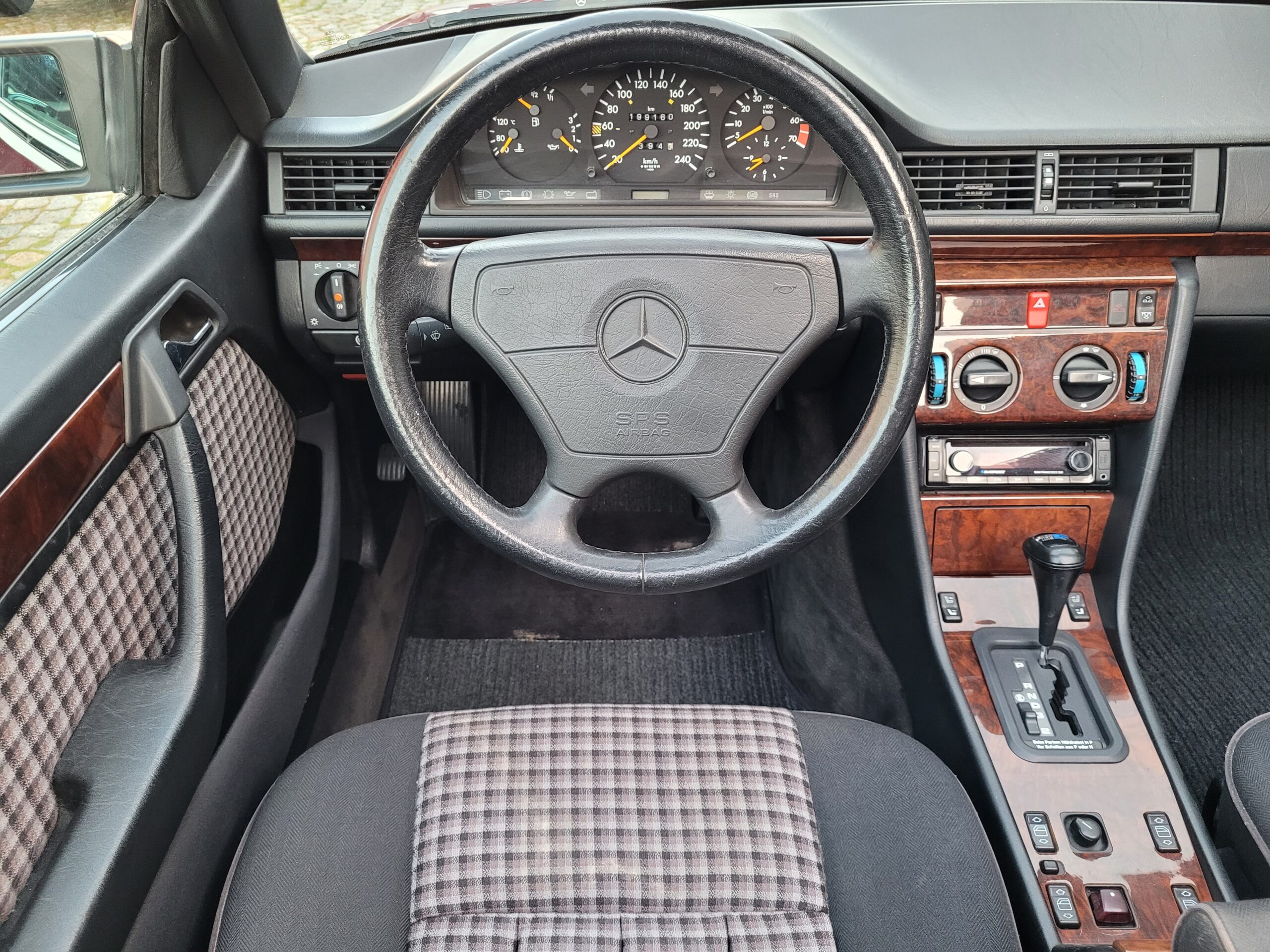 Mercedes E220 Cabriolet