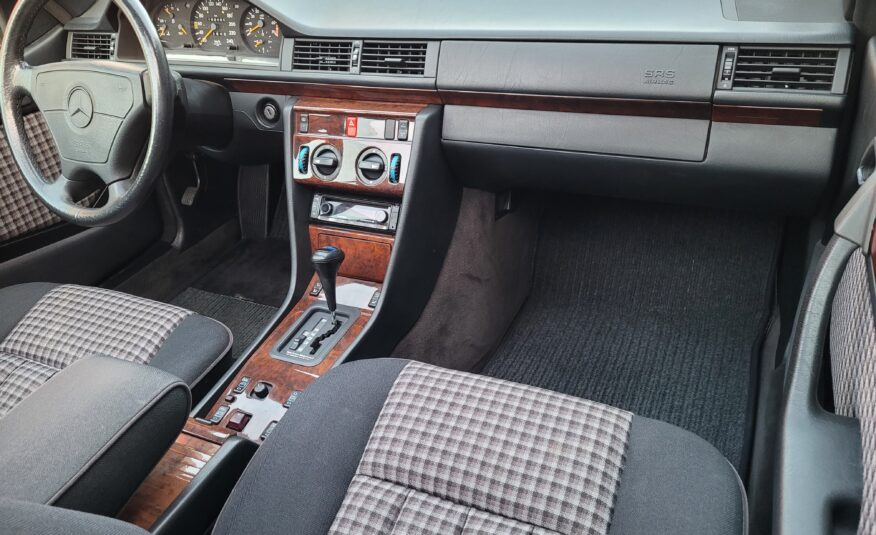 Mercedes E220 Cabriolet