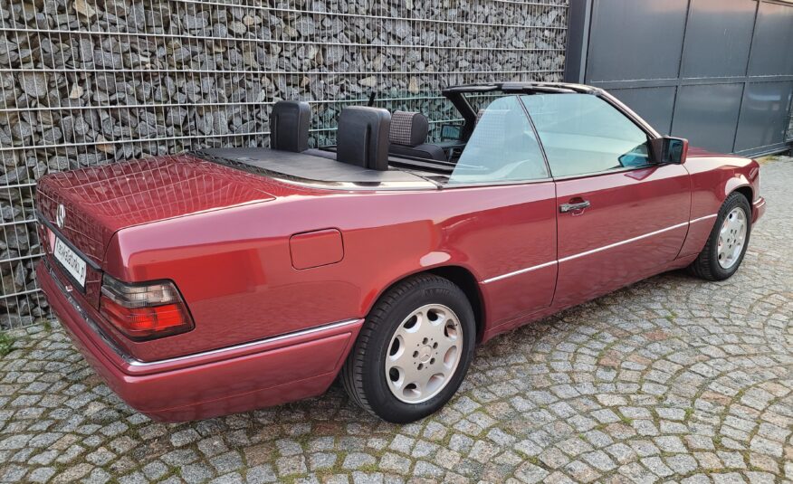 Mercedes E220 Cabriolet