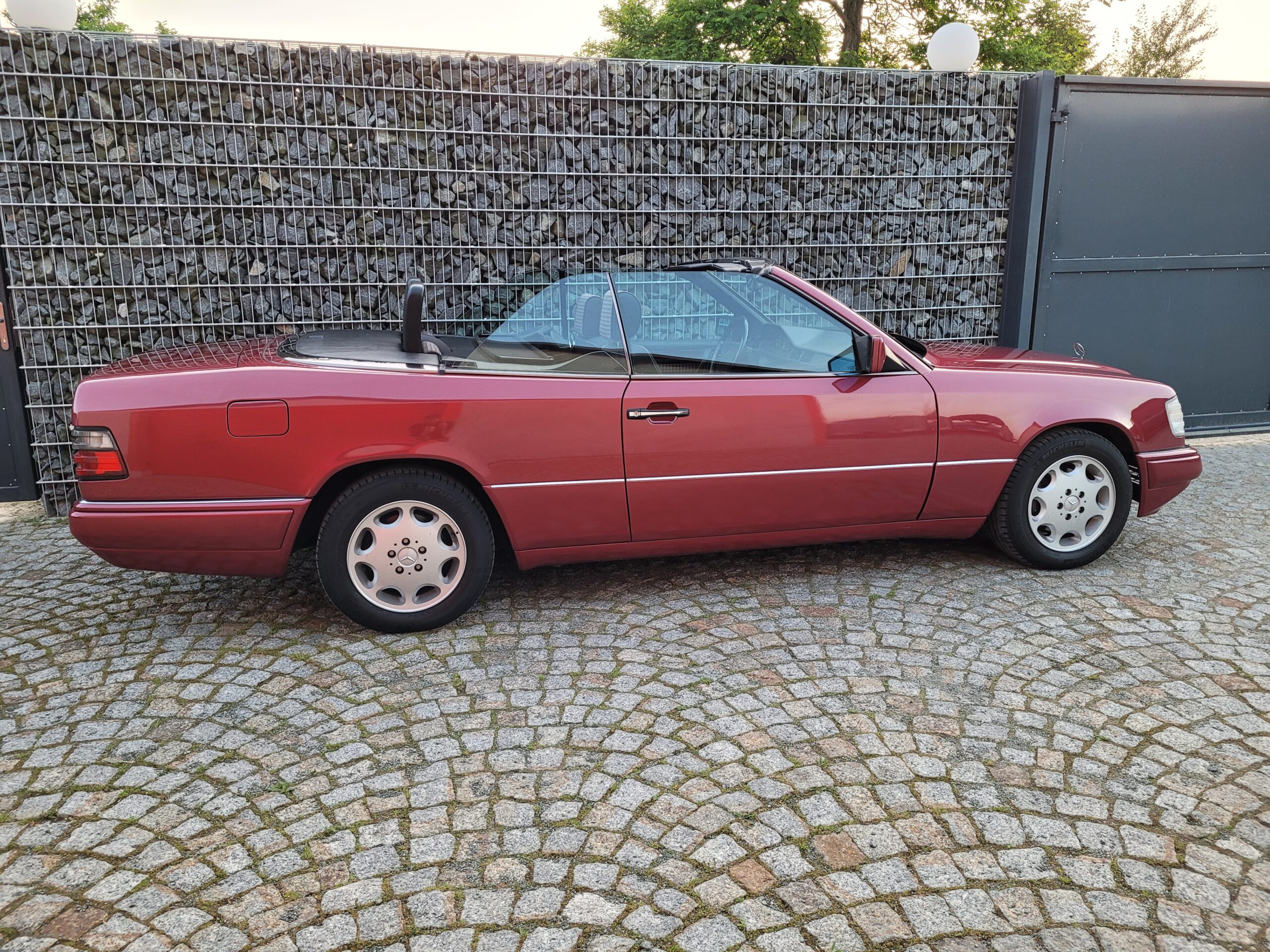 Mercedes E220 Cabriolet