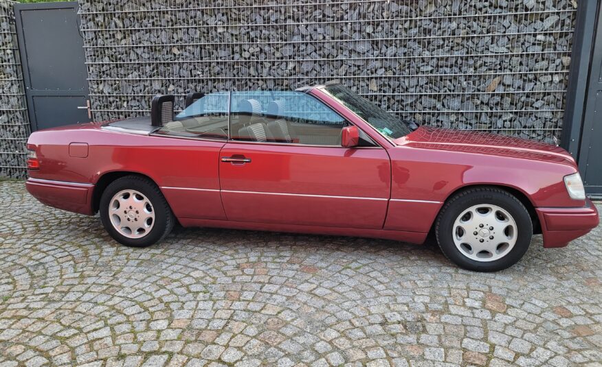 Mercedes E220 Cabriolet