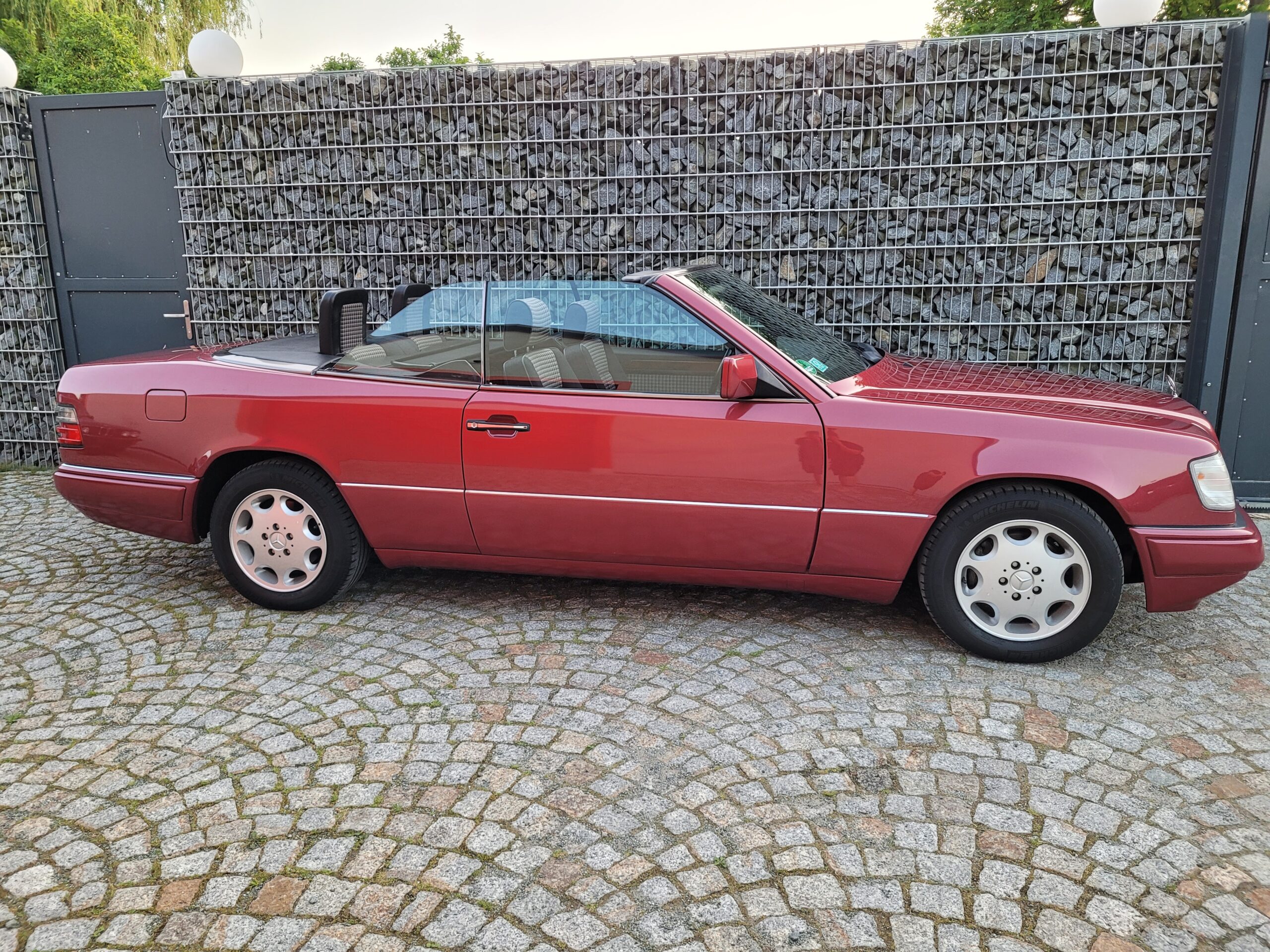 Mercedes E220 Cabriolet
