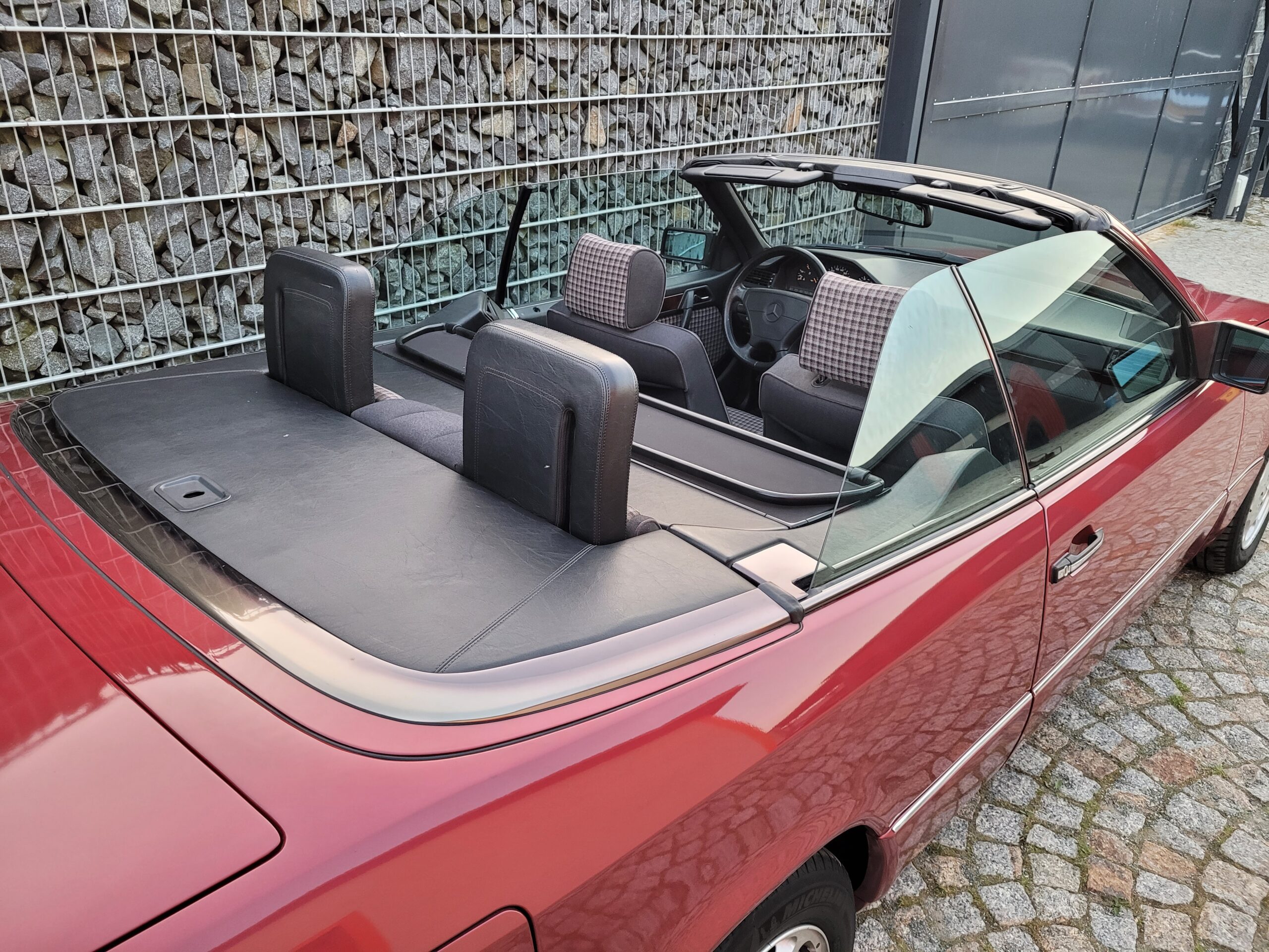 Mercedes E220 Cabriolet
