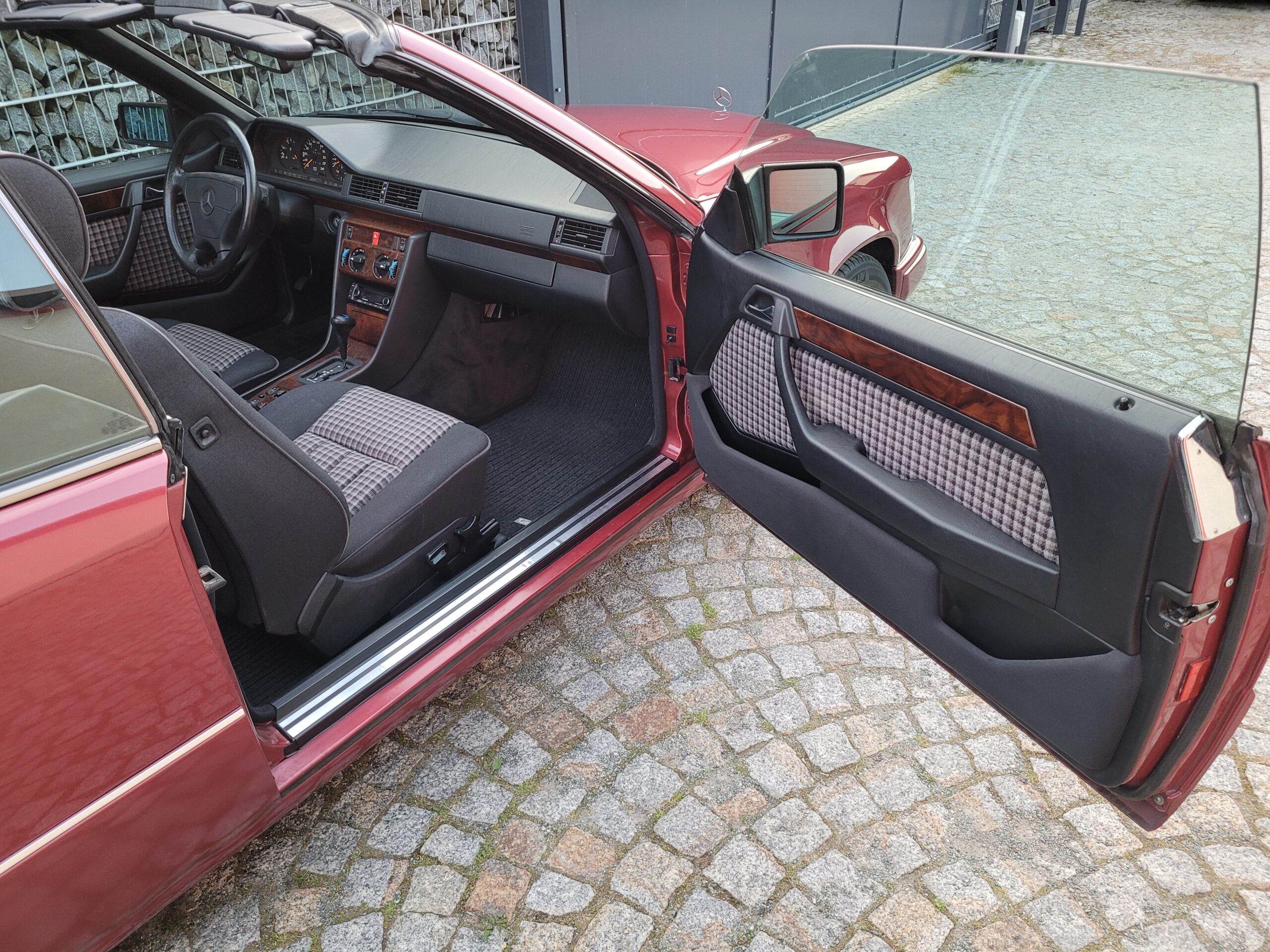 Mercedes E220 Cabriolet