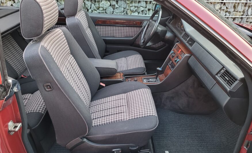 Mercedes E220 Cabriolet