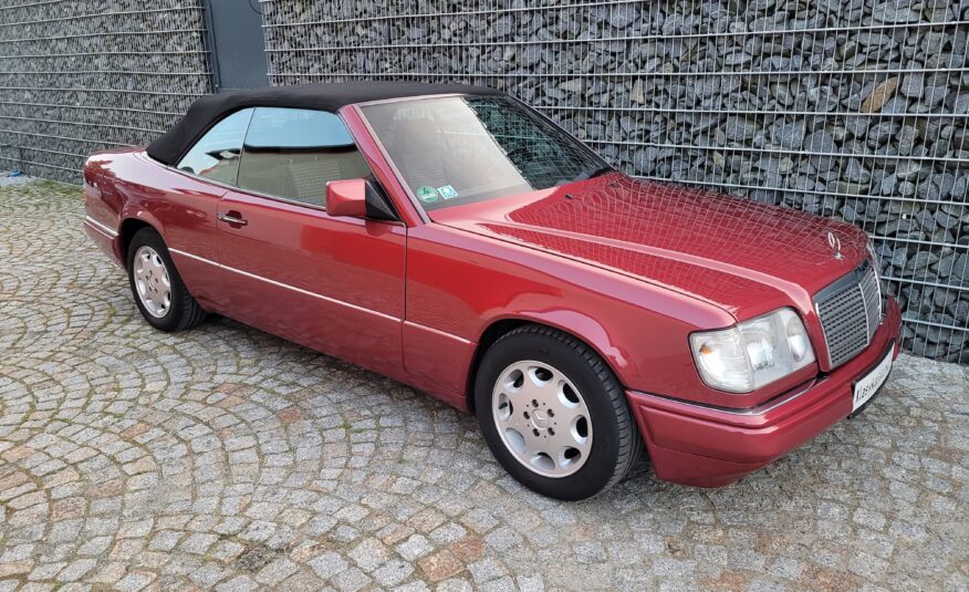 Mercedes E220 Cabriolet