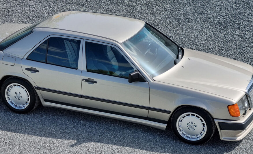Mercedes 300E Lorinser