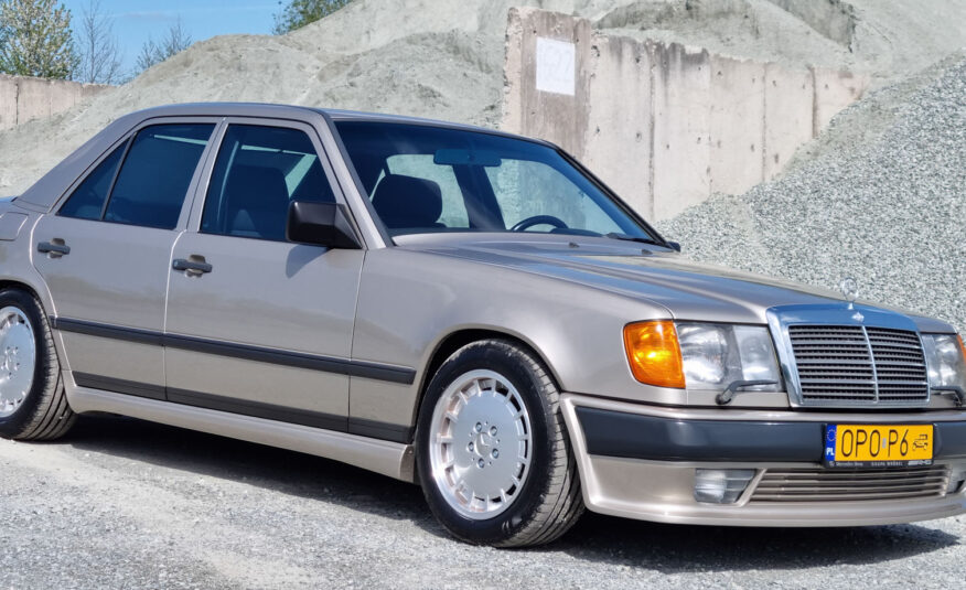 Mercedes 300E Lorinser