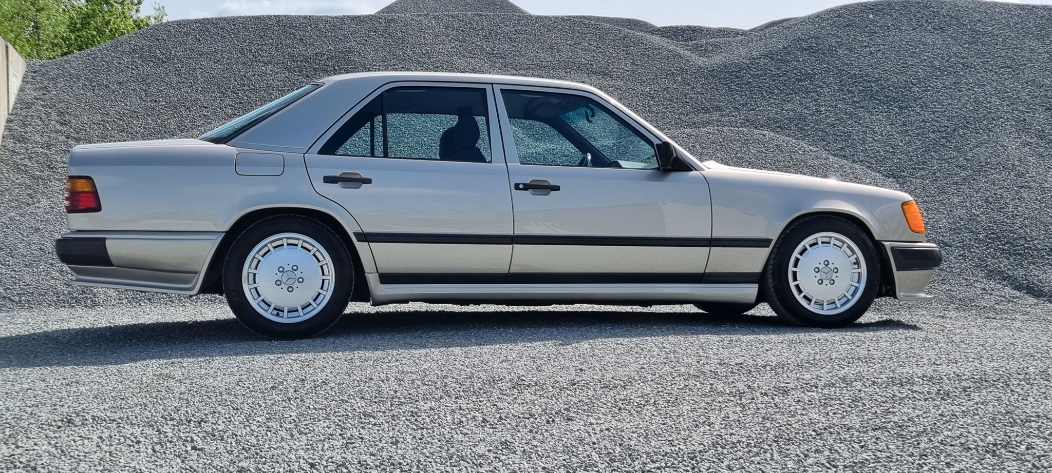 Mercedes 300E Lorinser