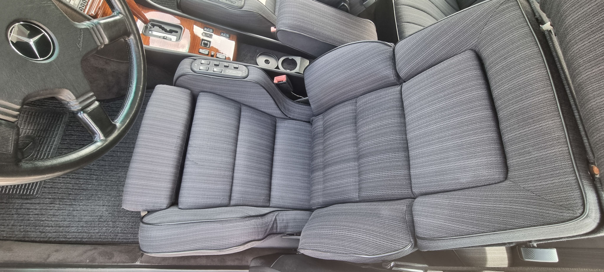 Mercedes 300E Lorinser