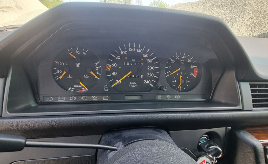 Mercedes 300E Lorinser