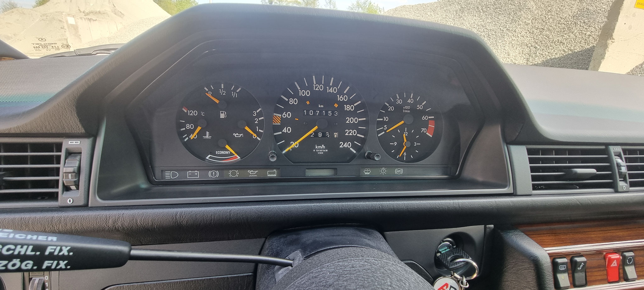 Mercedes 300E Lorinser