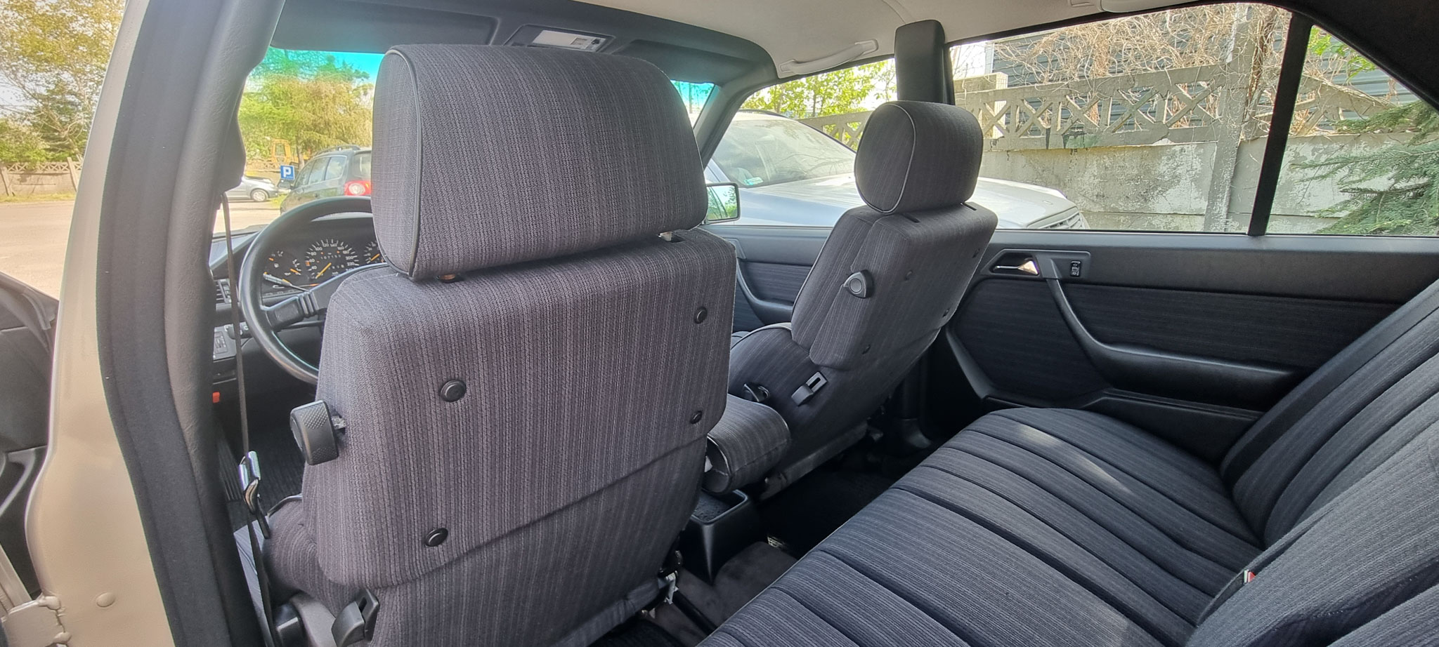 Mercedes 300E Lorinser