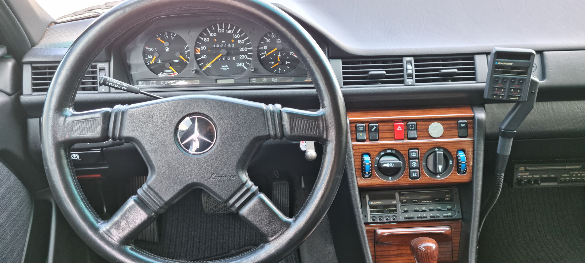 Mercedes 300E Lorinser