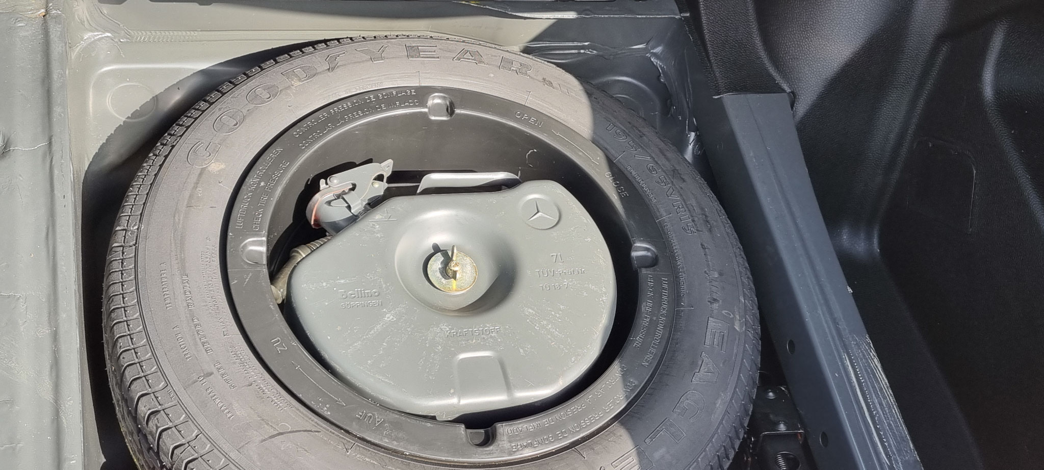 Mercedes 300E Lorinser