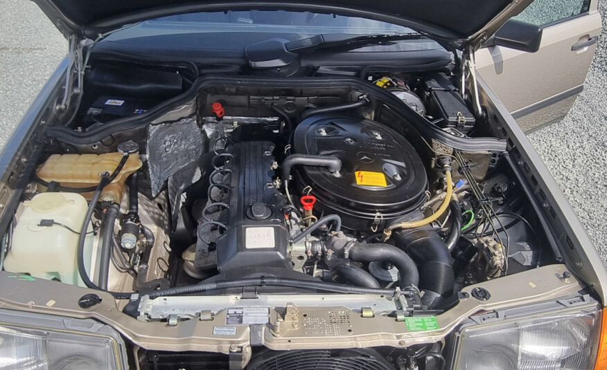 Mercedes 300E Lorinser