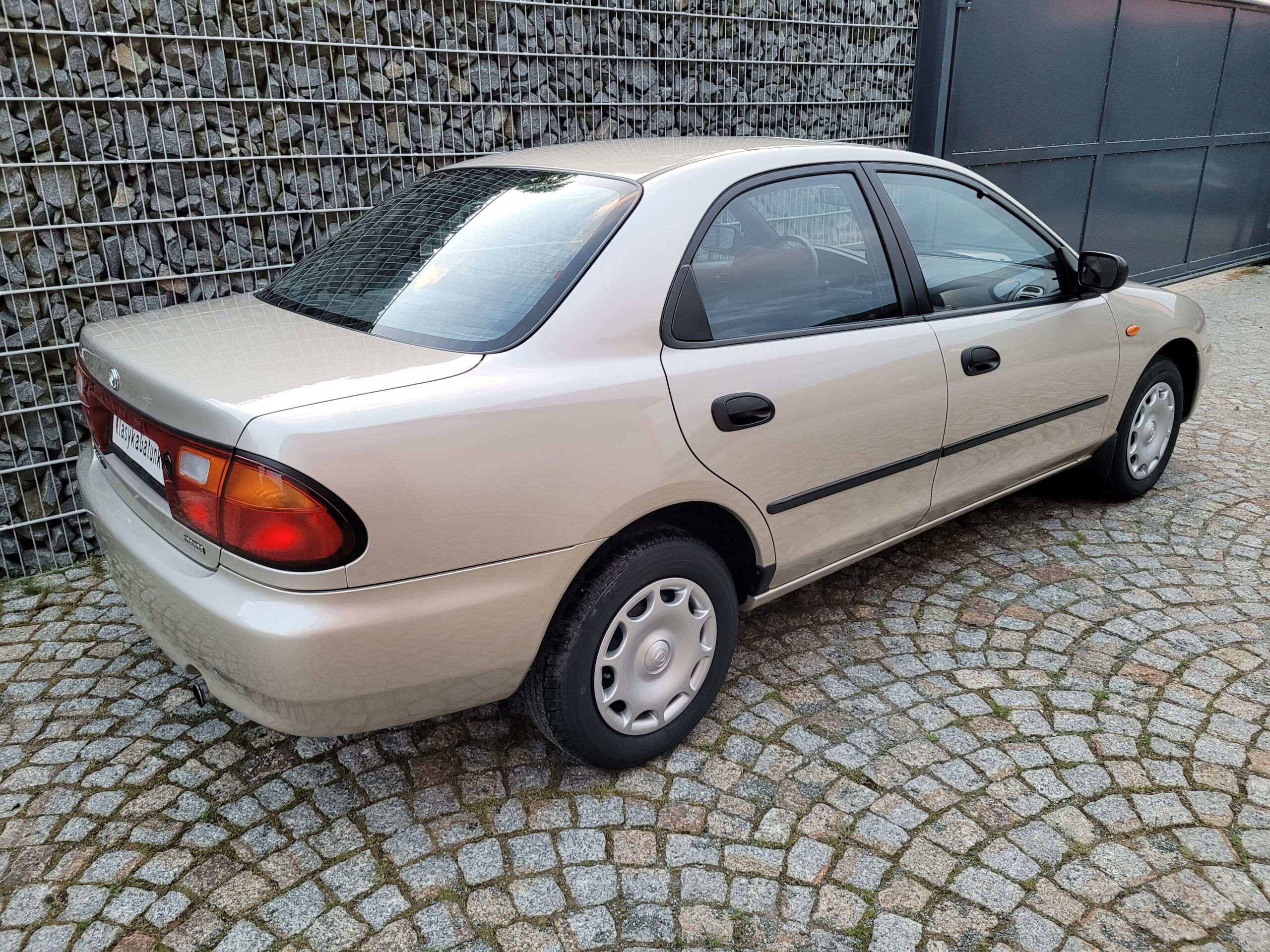 Mazda 323 diesel