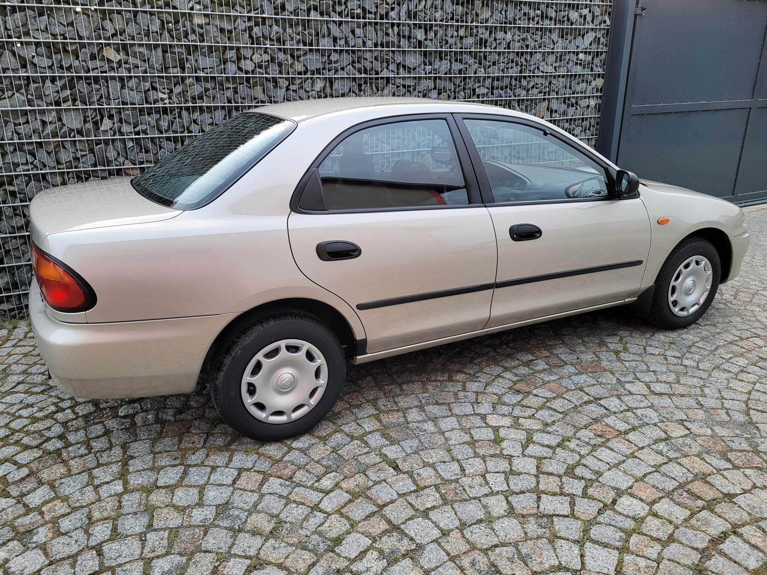 Mazda 323 diesel