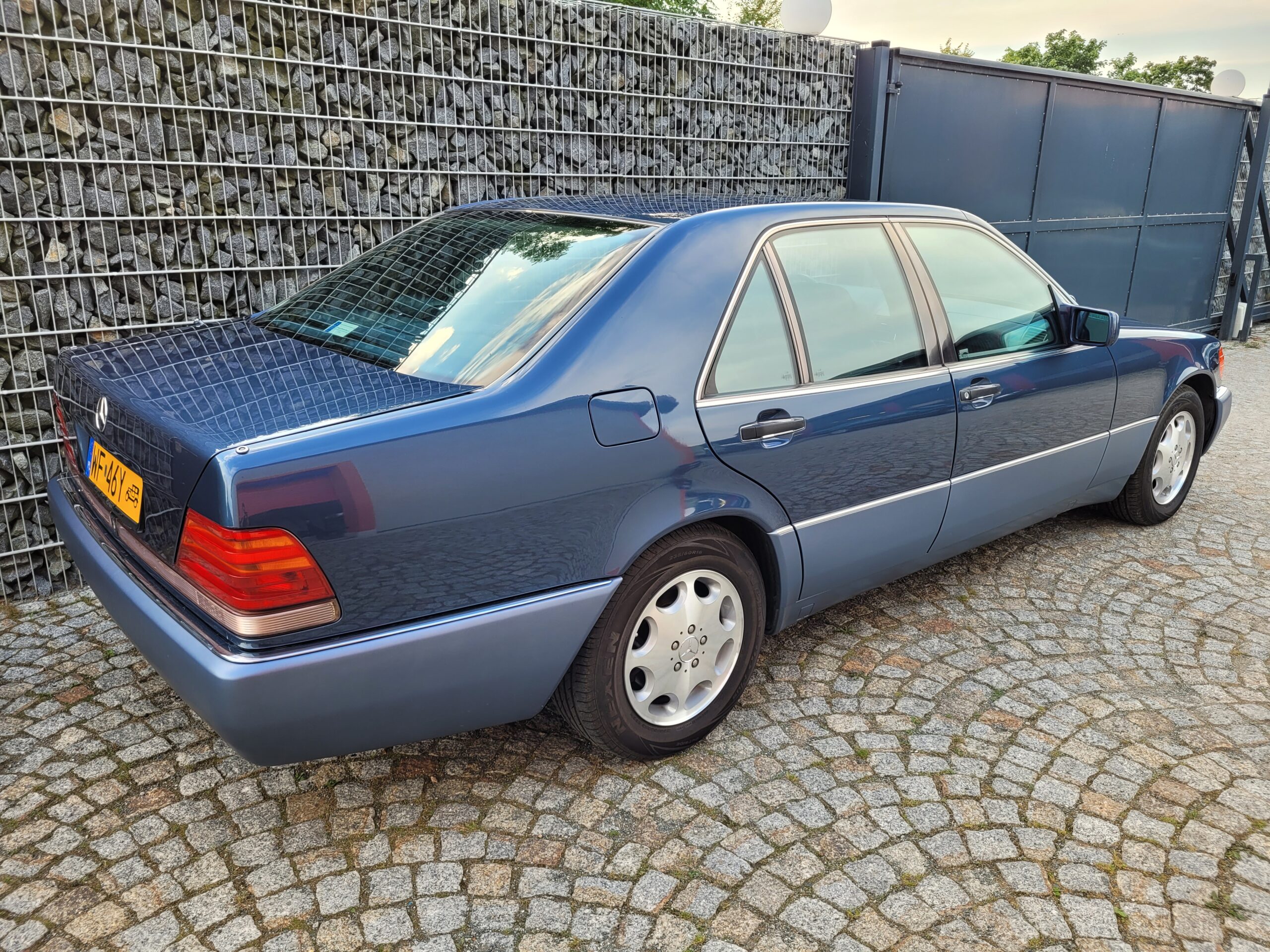 Mercedes 400SE w140