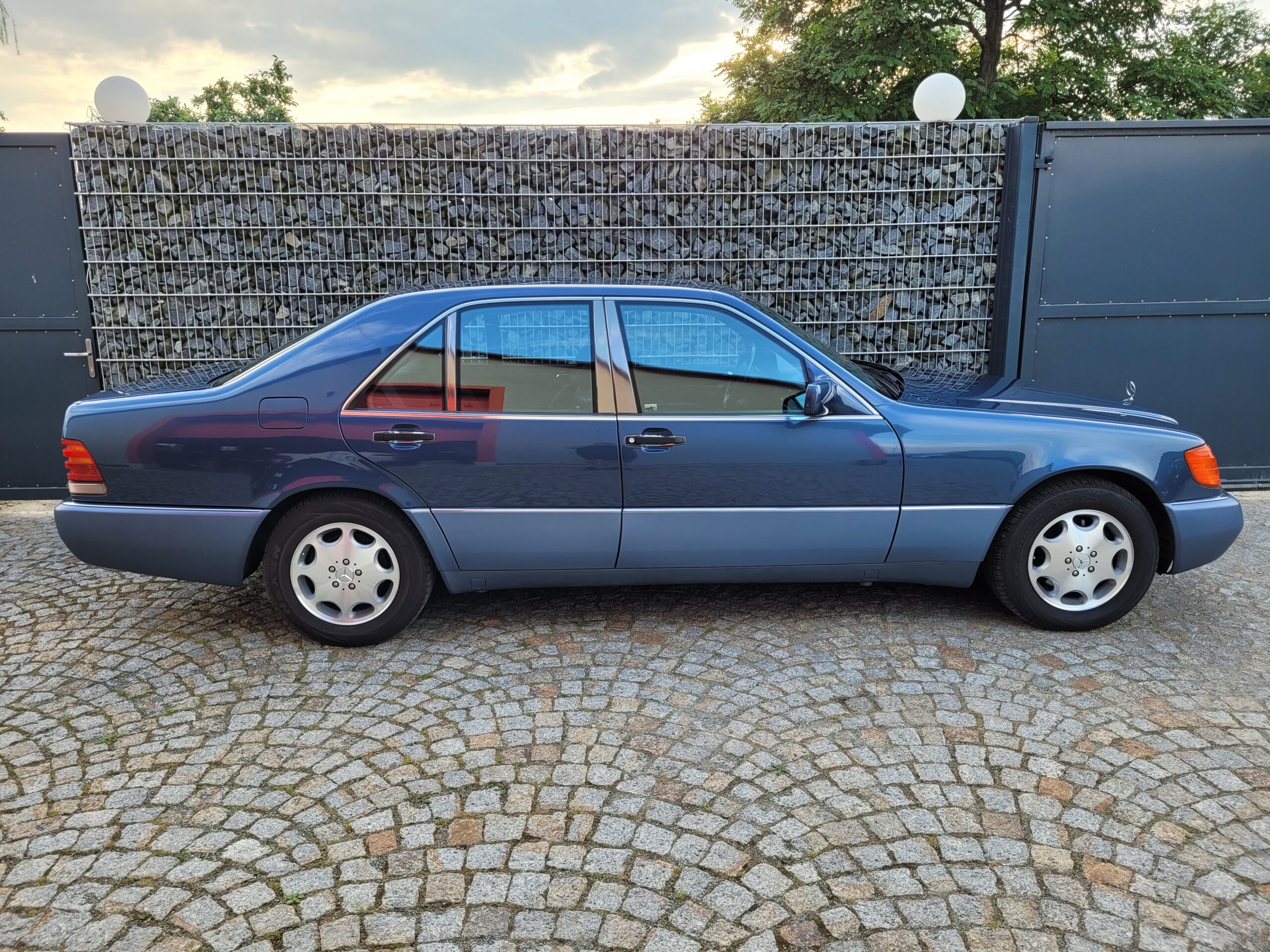 Mercedes 400SE w140