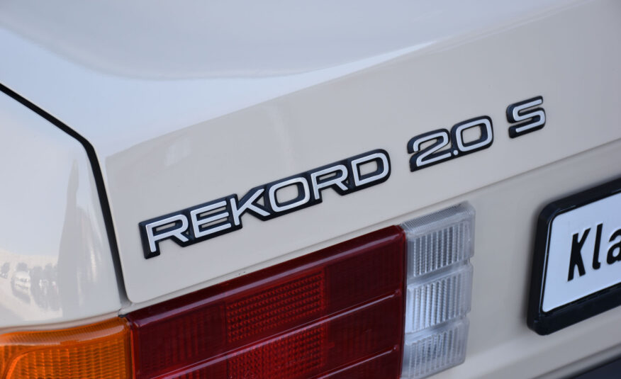 Opel Rekord 2000