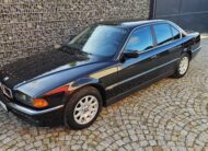 BMW 728i E38