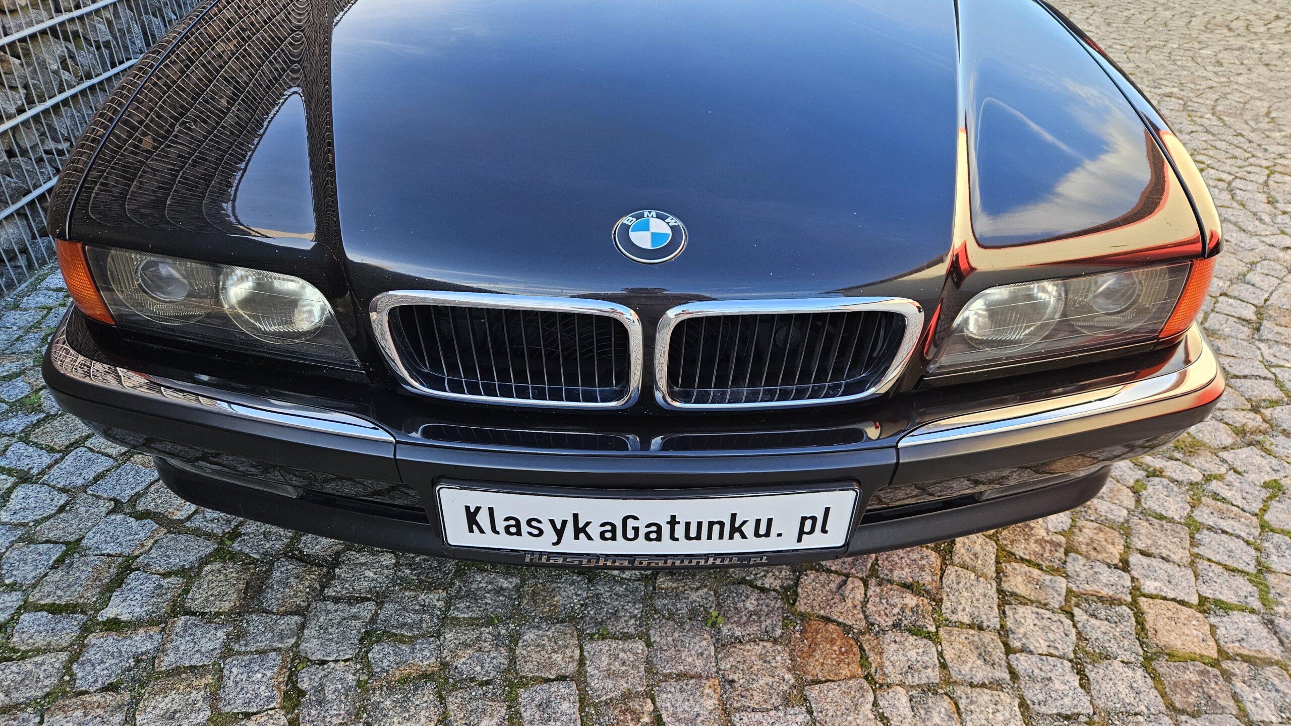 BMW 728i E38