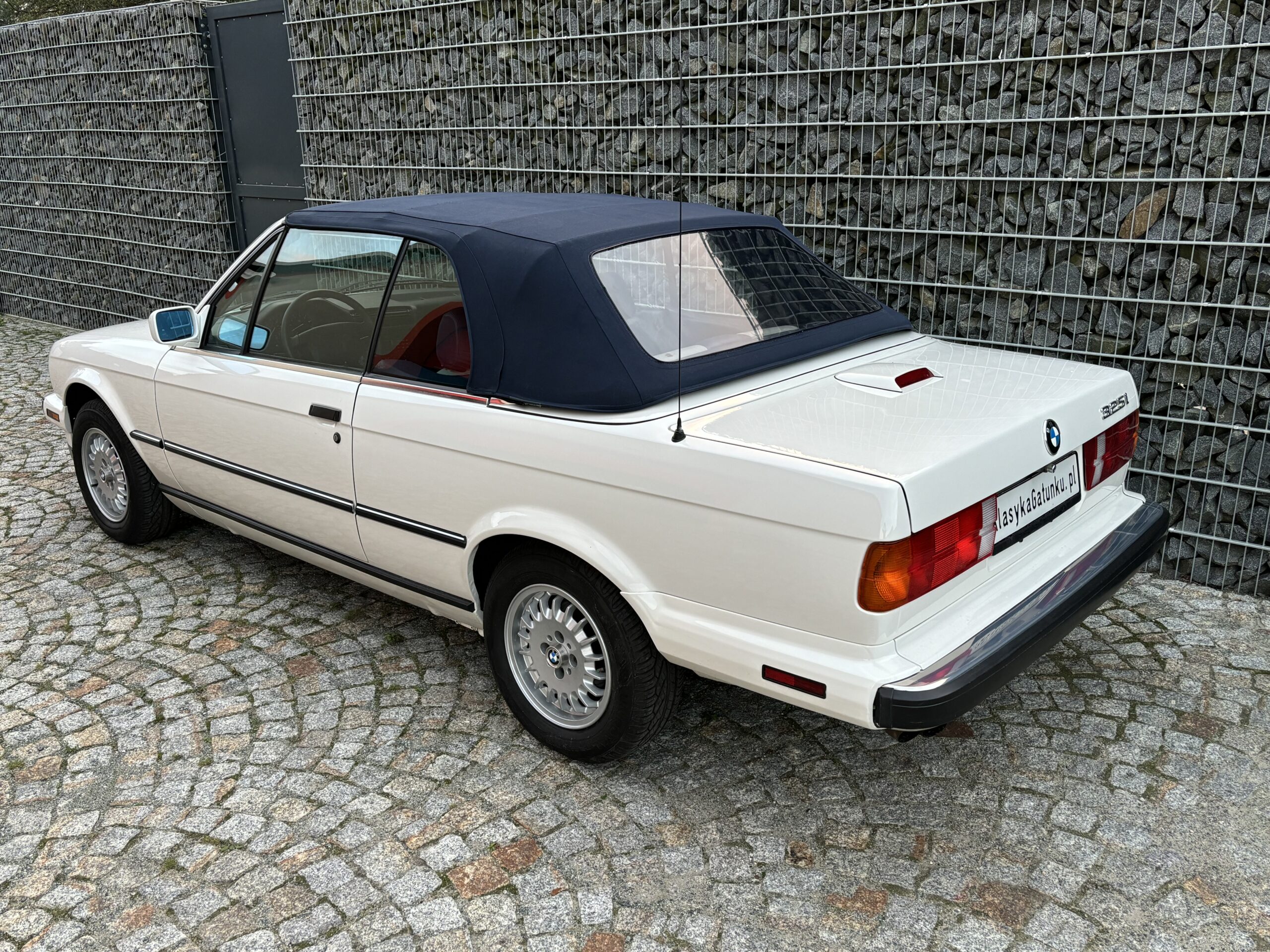 BMW 325i Cabriolet E30