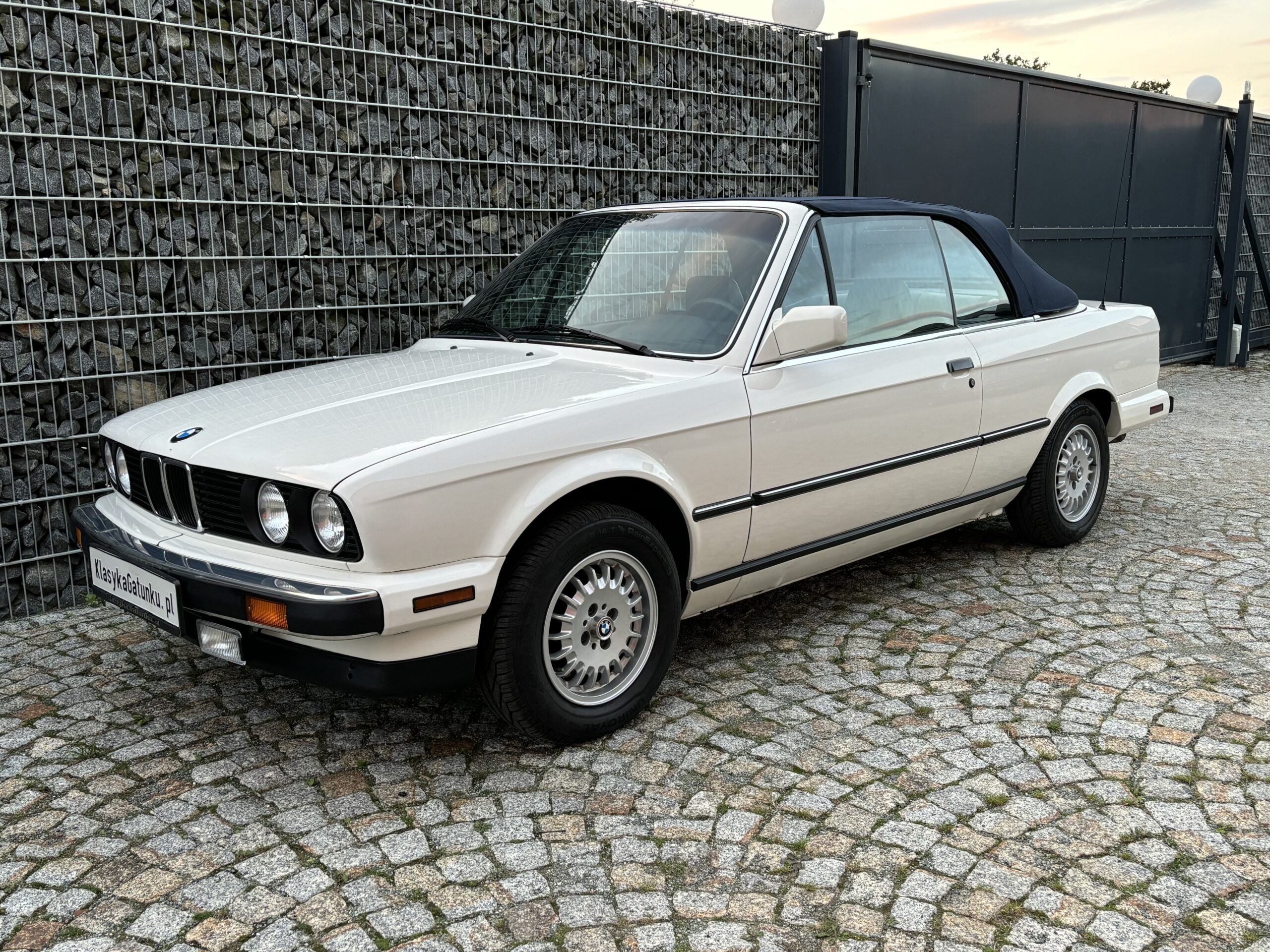 BMW 325i Cabriolet E30