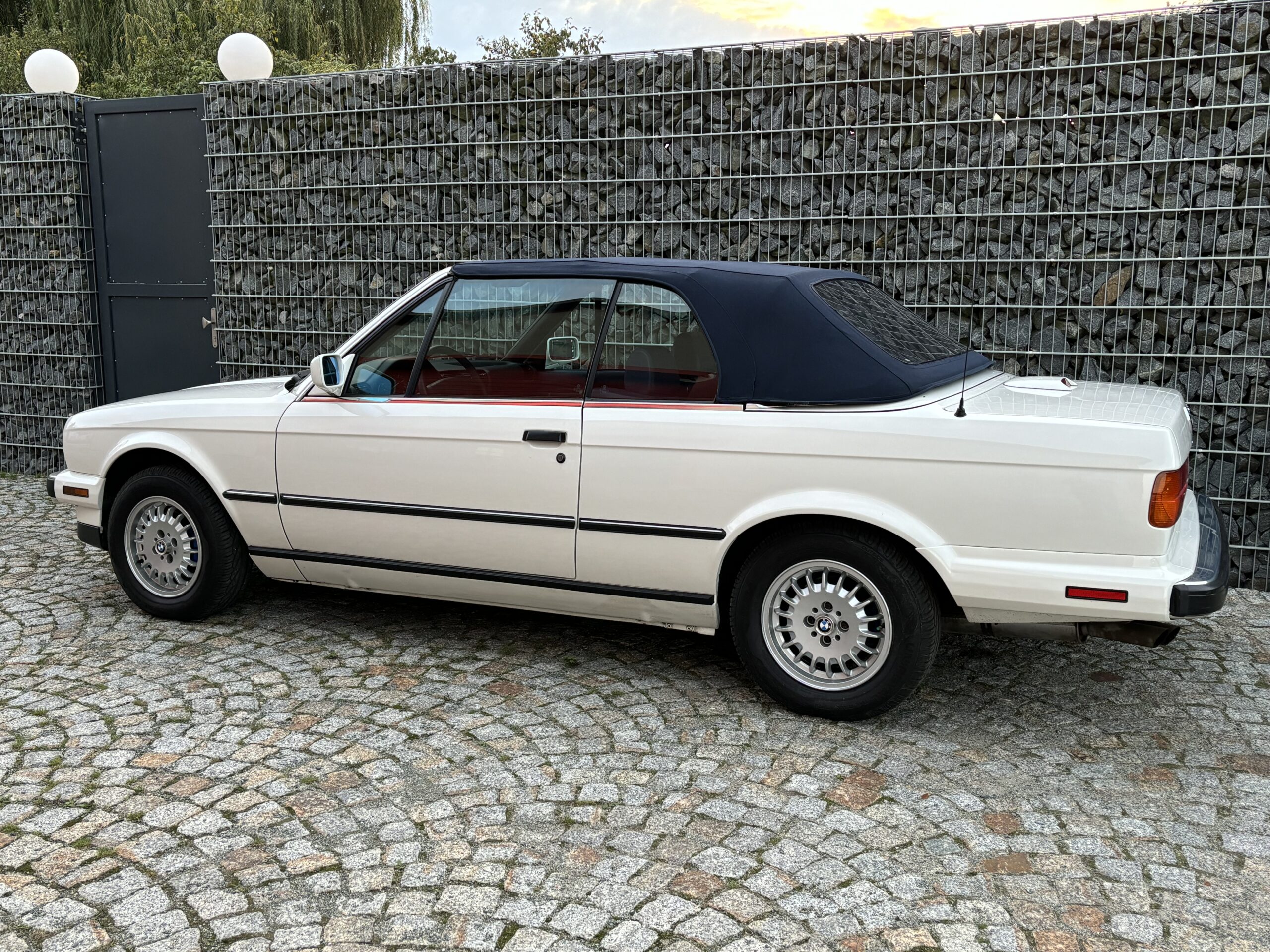 BMW 325i Cabriolet E30