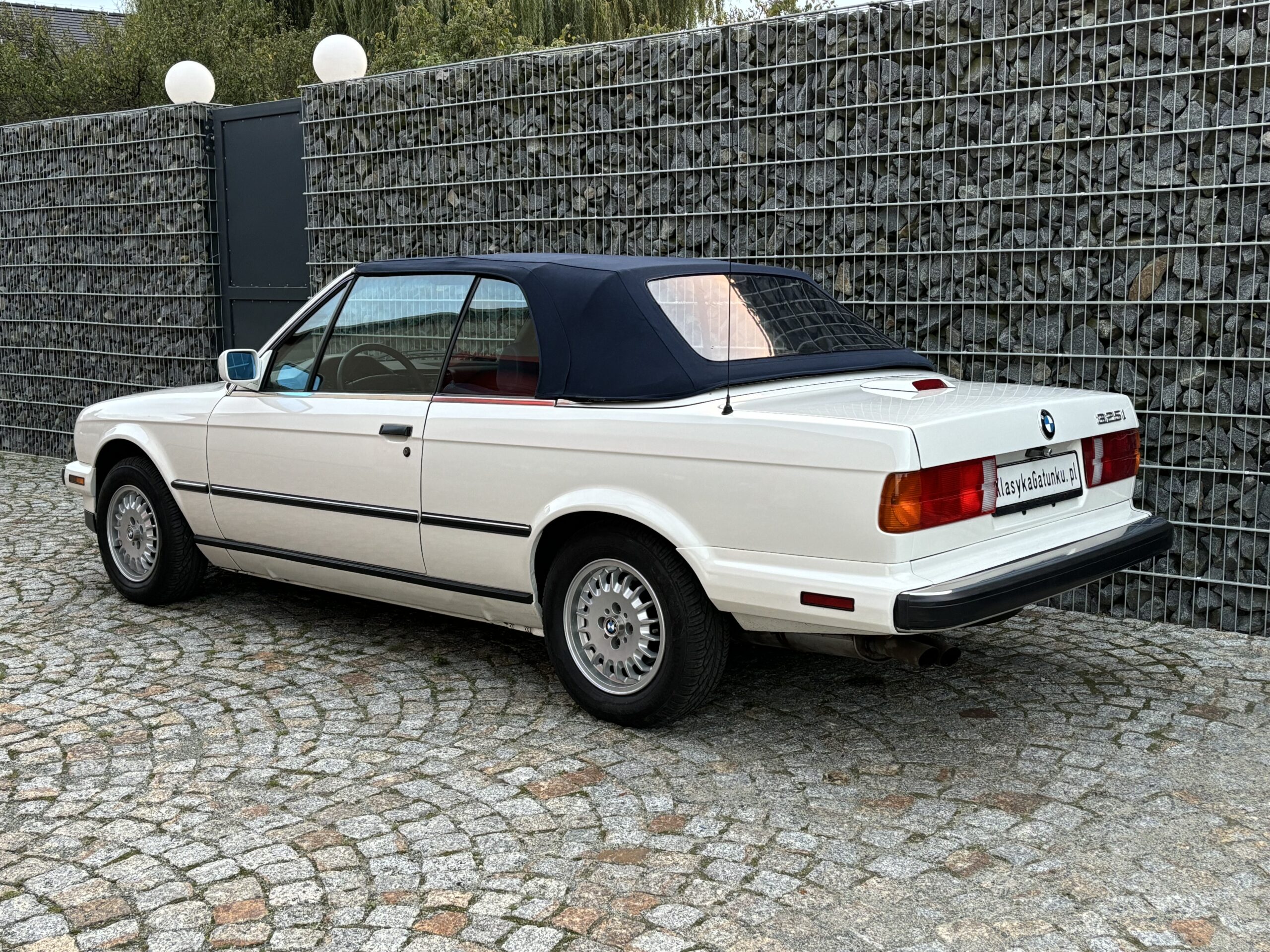 BMW 325i Cabriolet E30