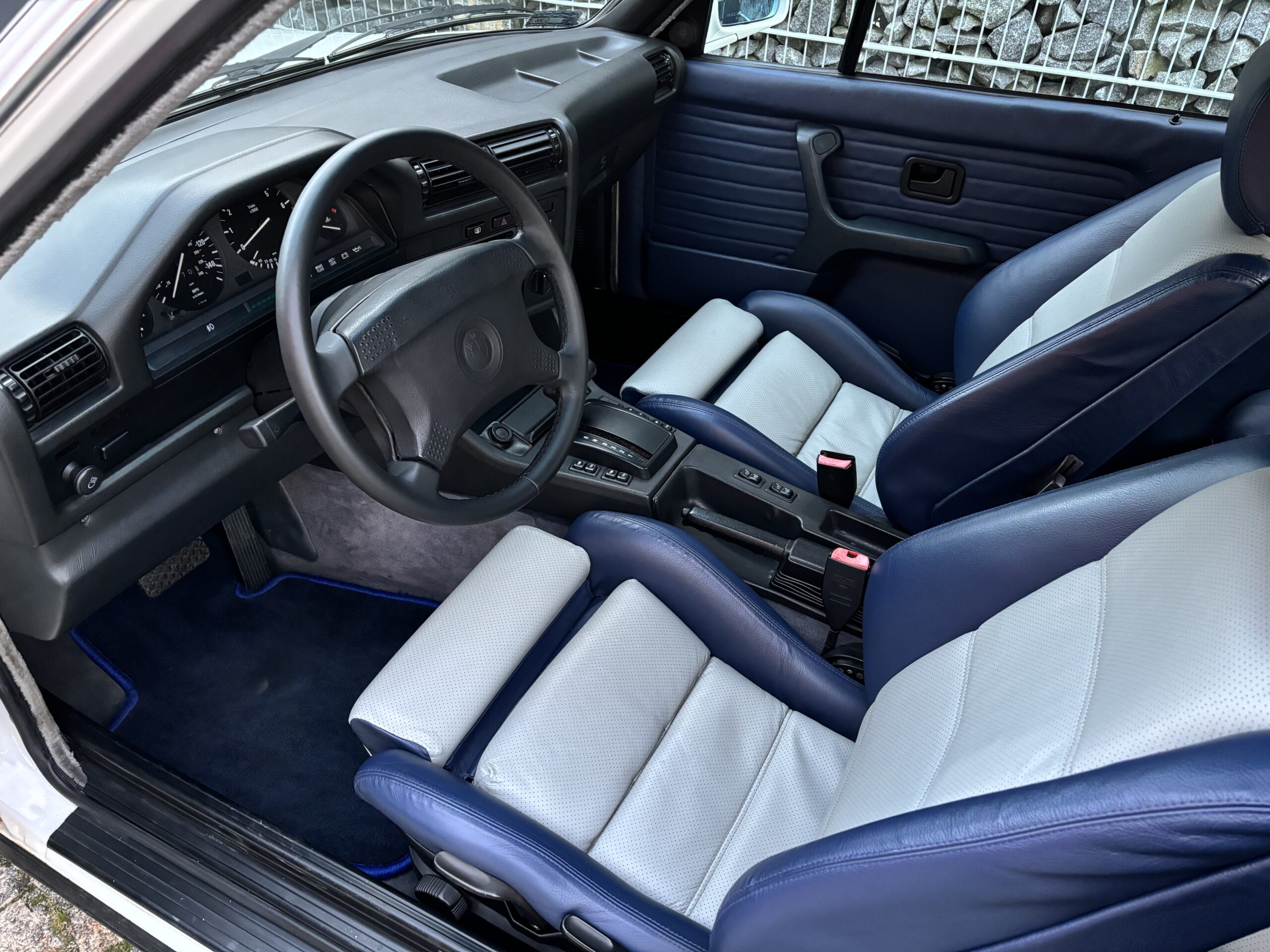 BMW 325i Cabriolet E30