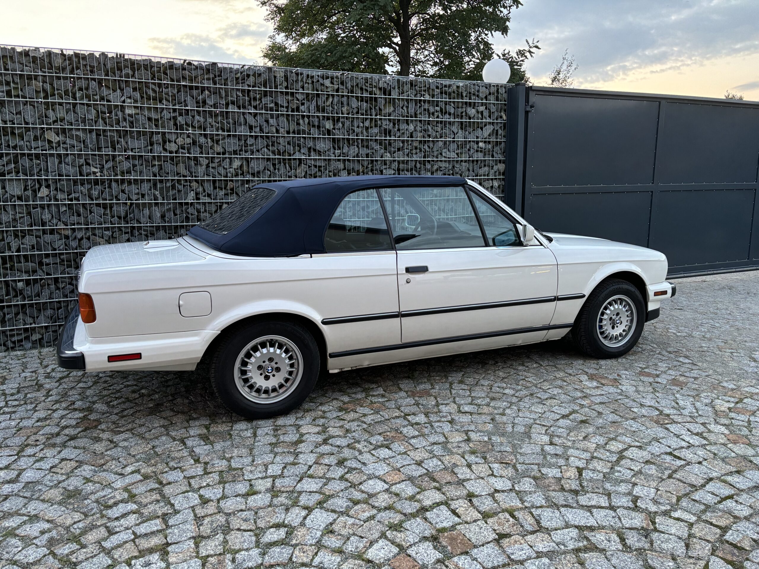BMW 325i Cabriolet E30