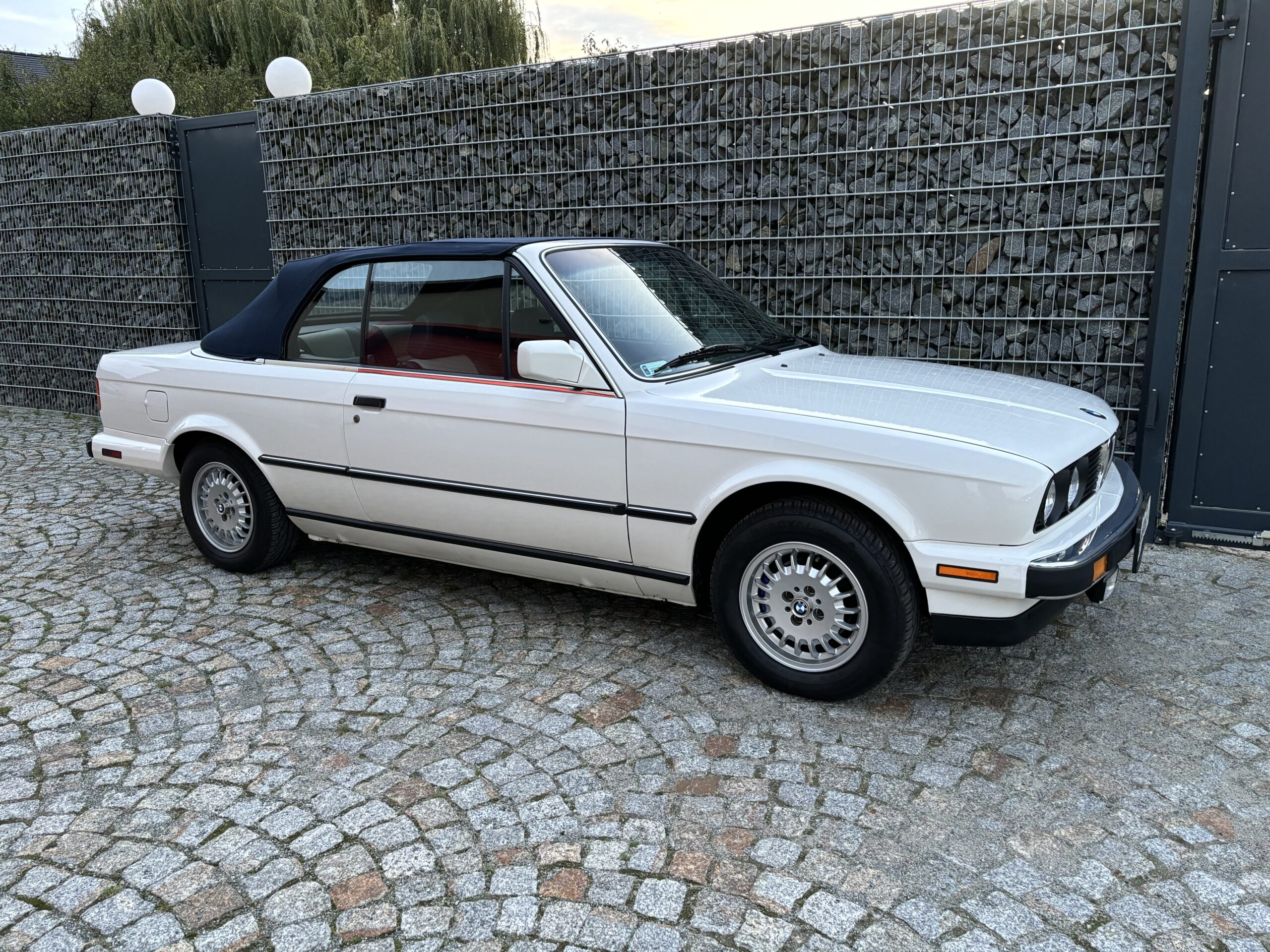 BMW 325i Cabriolet E30