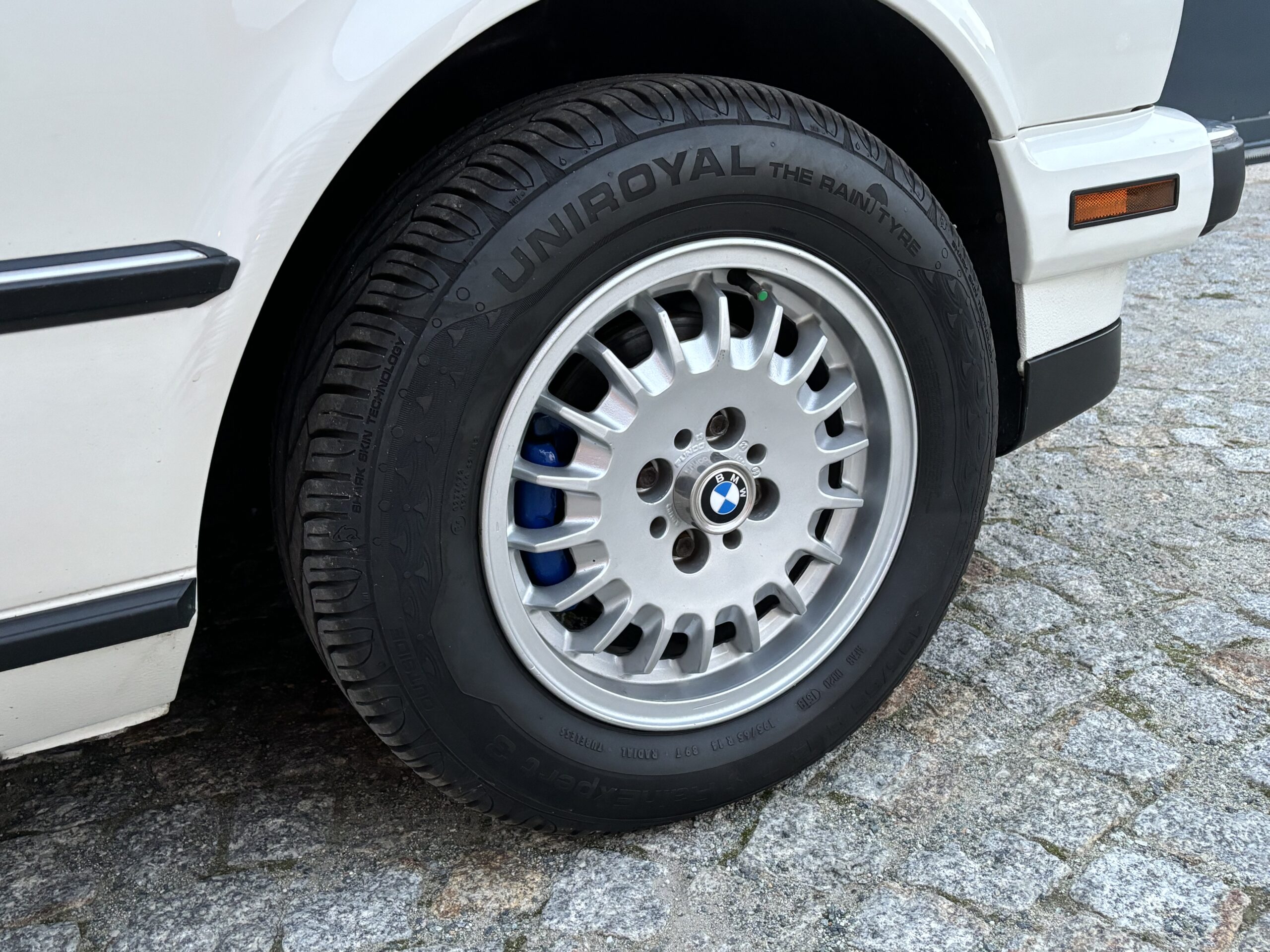 BMW 325i Cabriolet E30