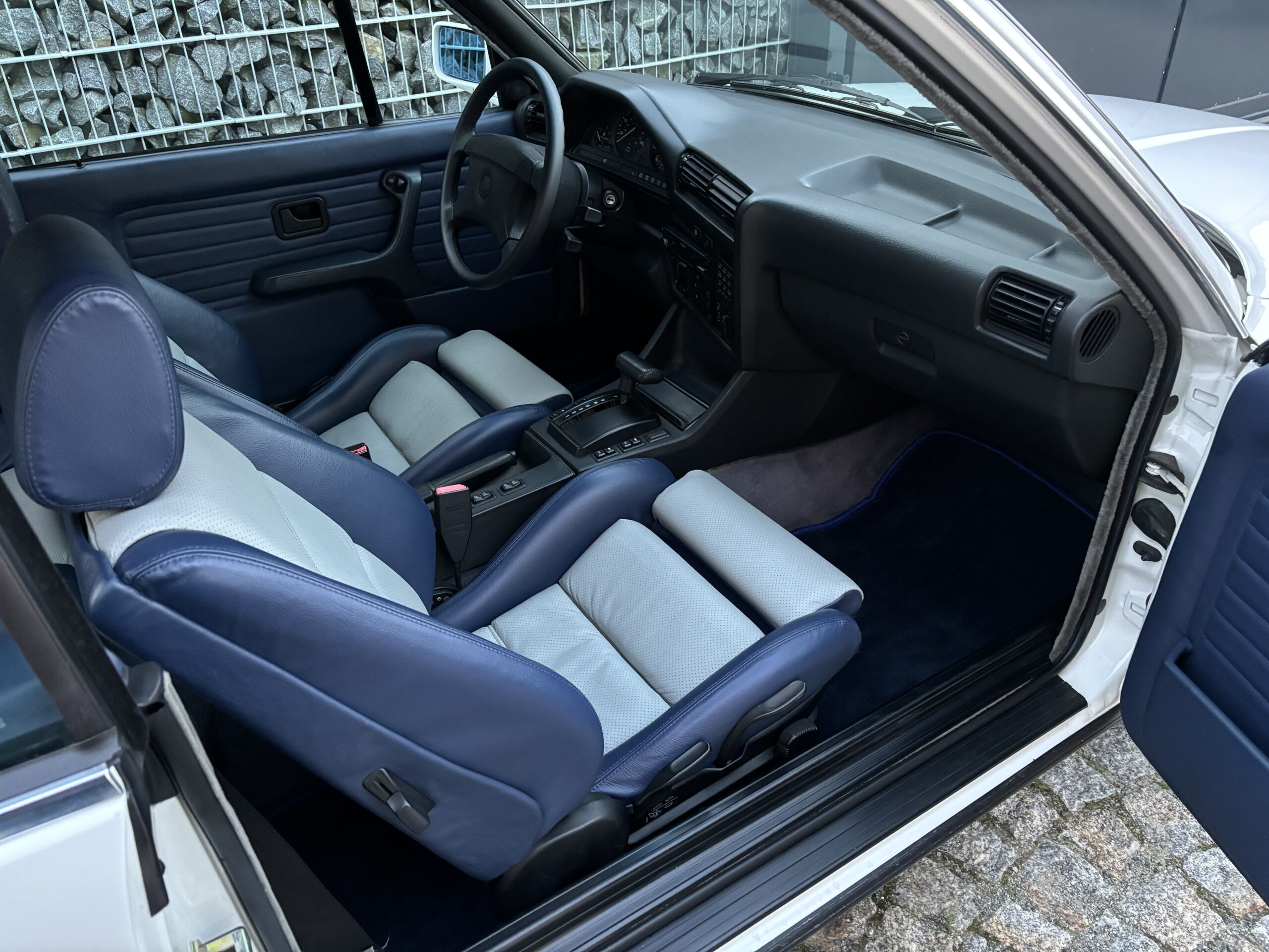 BMW 325i Cabriolet E30