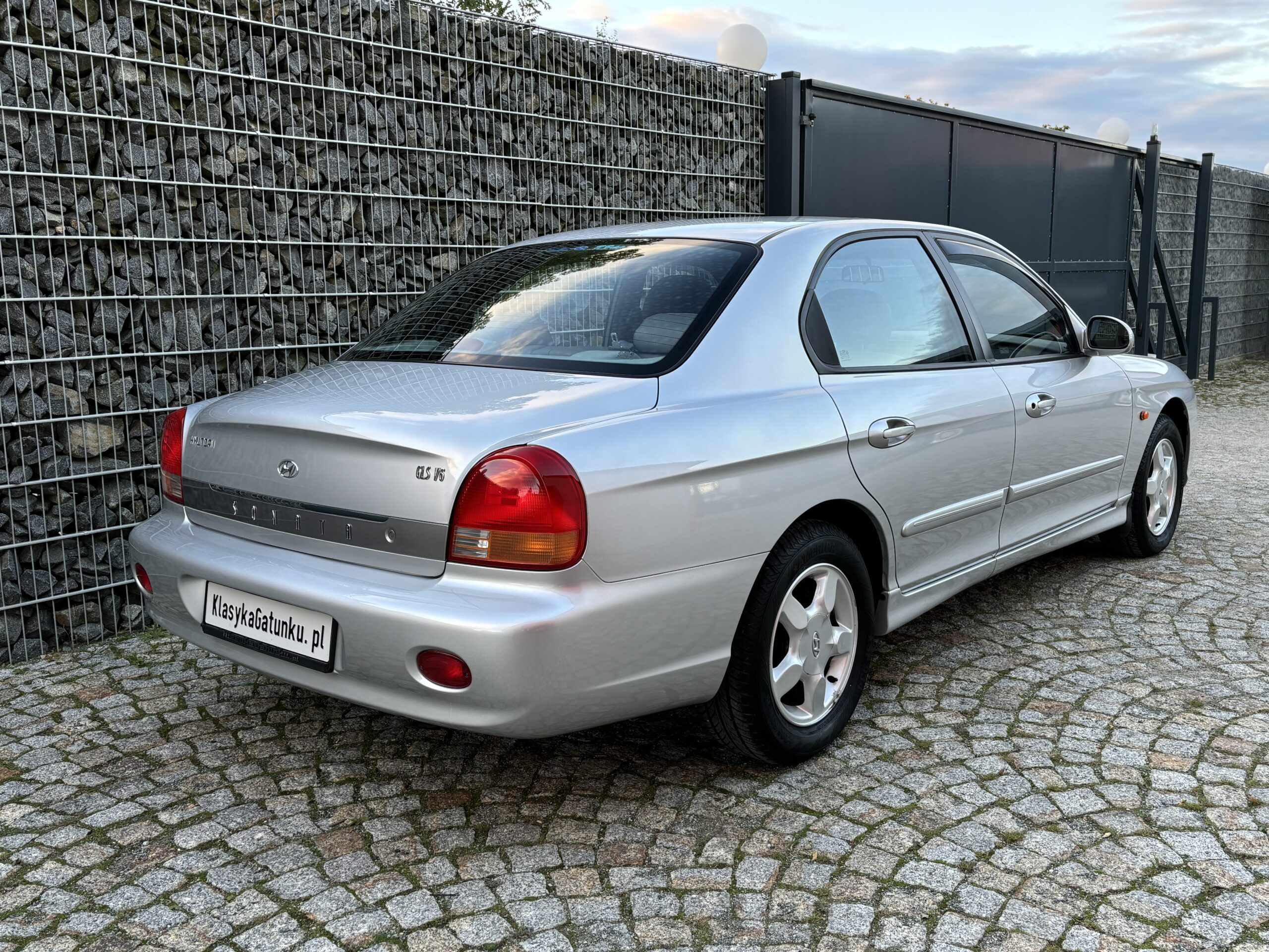 Hyundai Sonata 2.5V6 GLS
