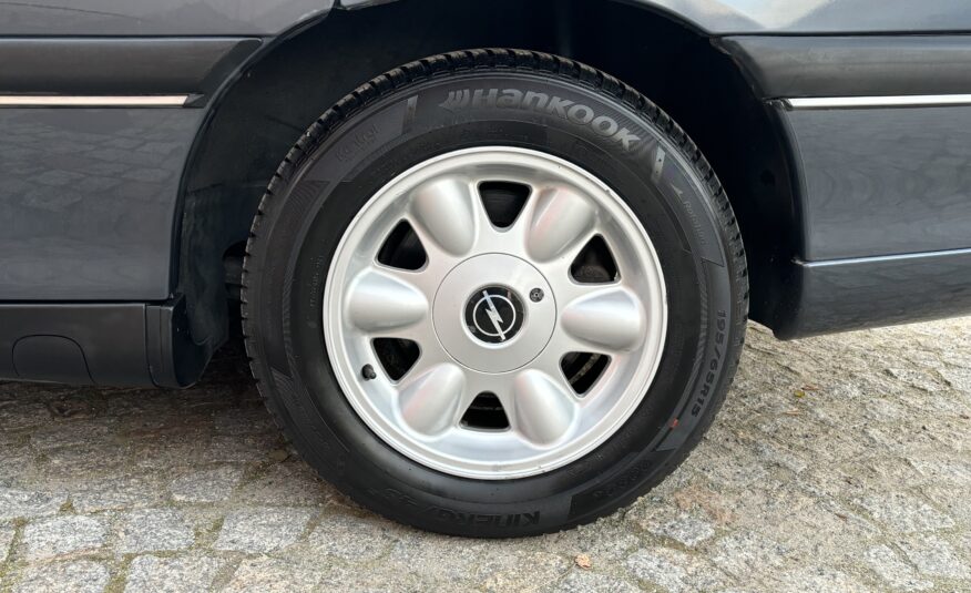 Opel Omega B 2.5V6