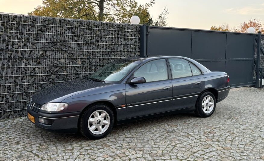 Opel Omega B 2.5V6