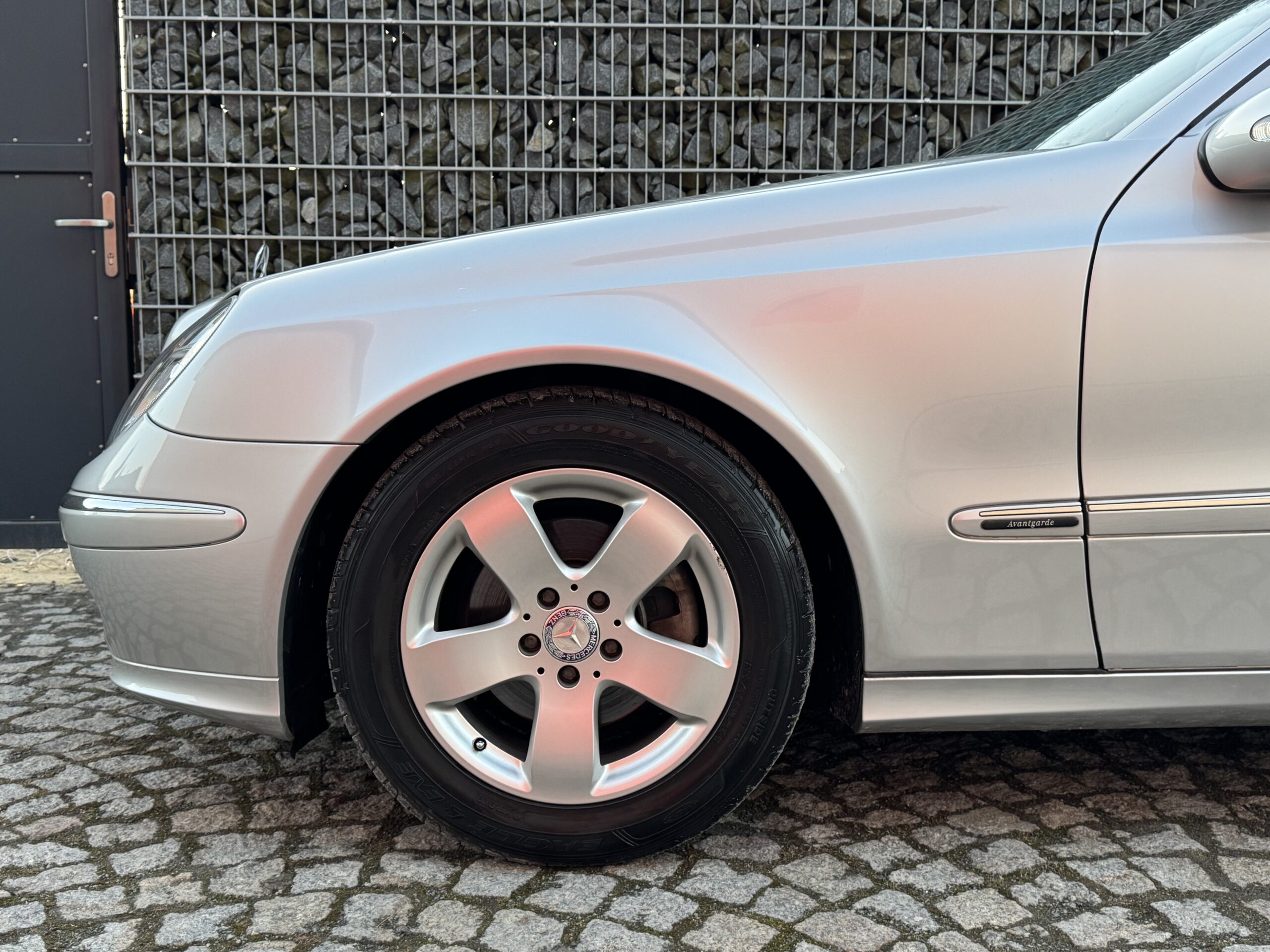 Mercedes E320 Avantgarde